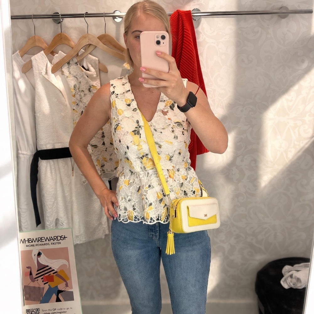 White House Black Market Lace Peplum Top (Size 2) – Floral 🍋